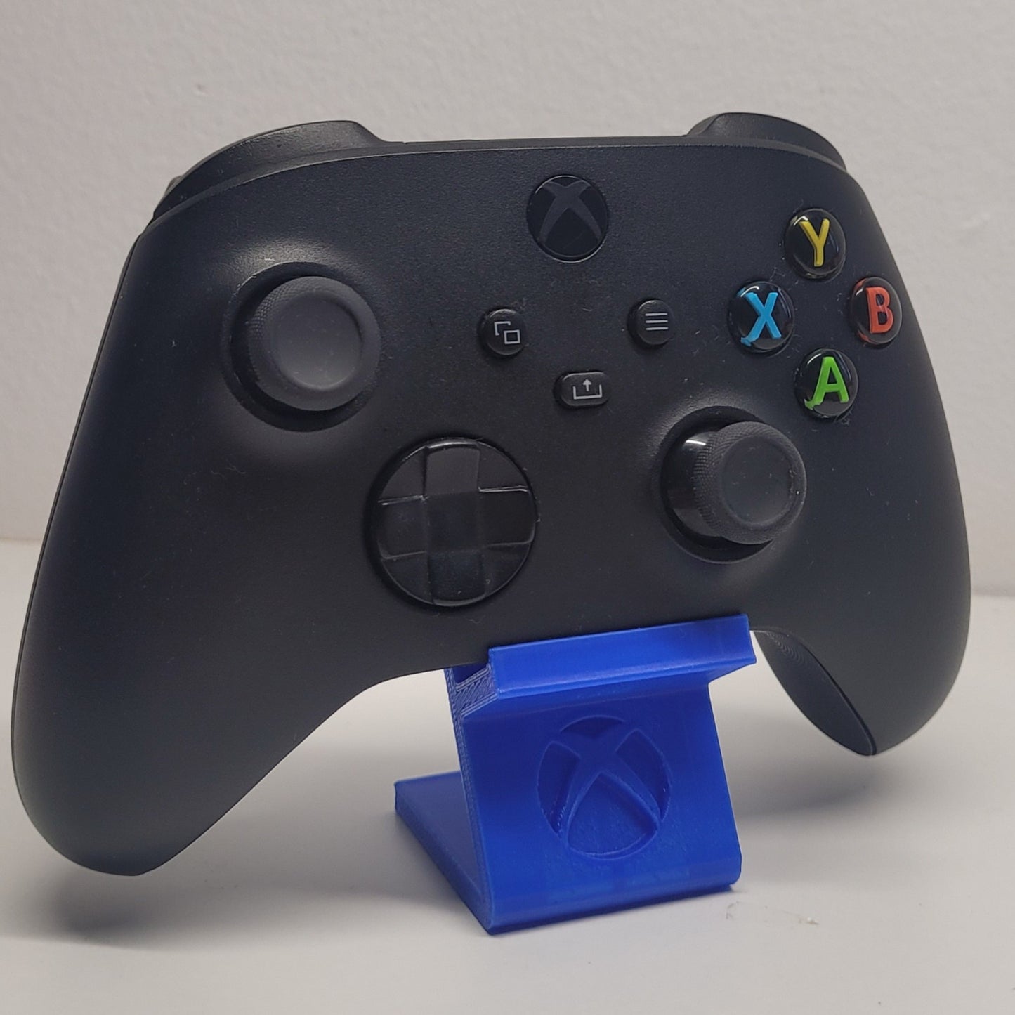 Soporte stand expositor mando Xbox one/series. Envíos desde España