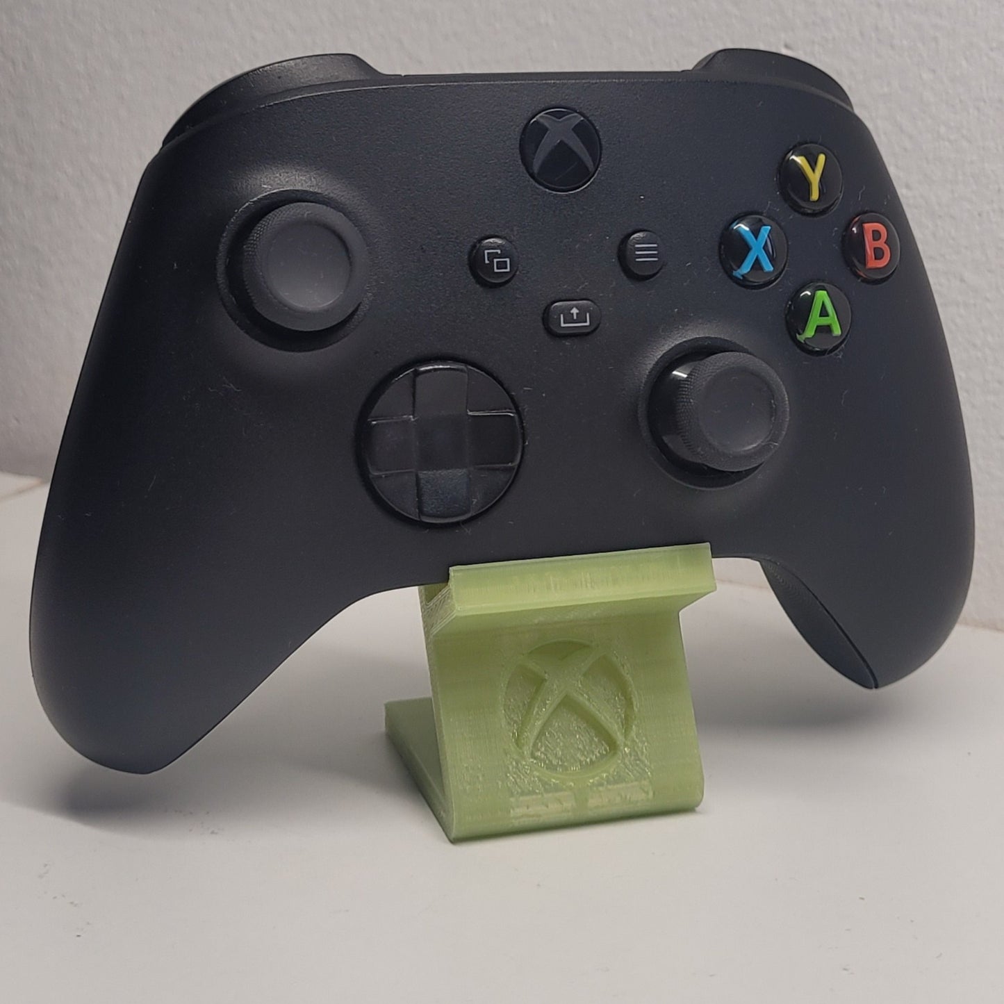 Soporte stand expositor mando Xbox one/series. Envíos desde España